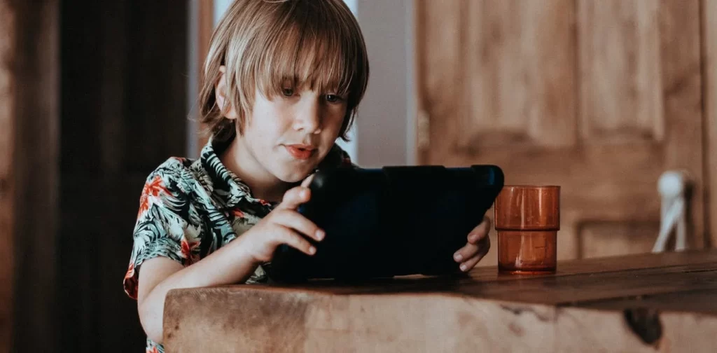 awareness regarding dangerous apps for kids
